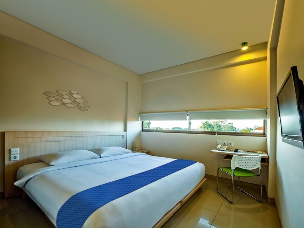 J Hotel Kuta Kuta Lombok Exterior foto