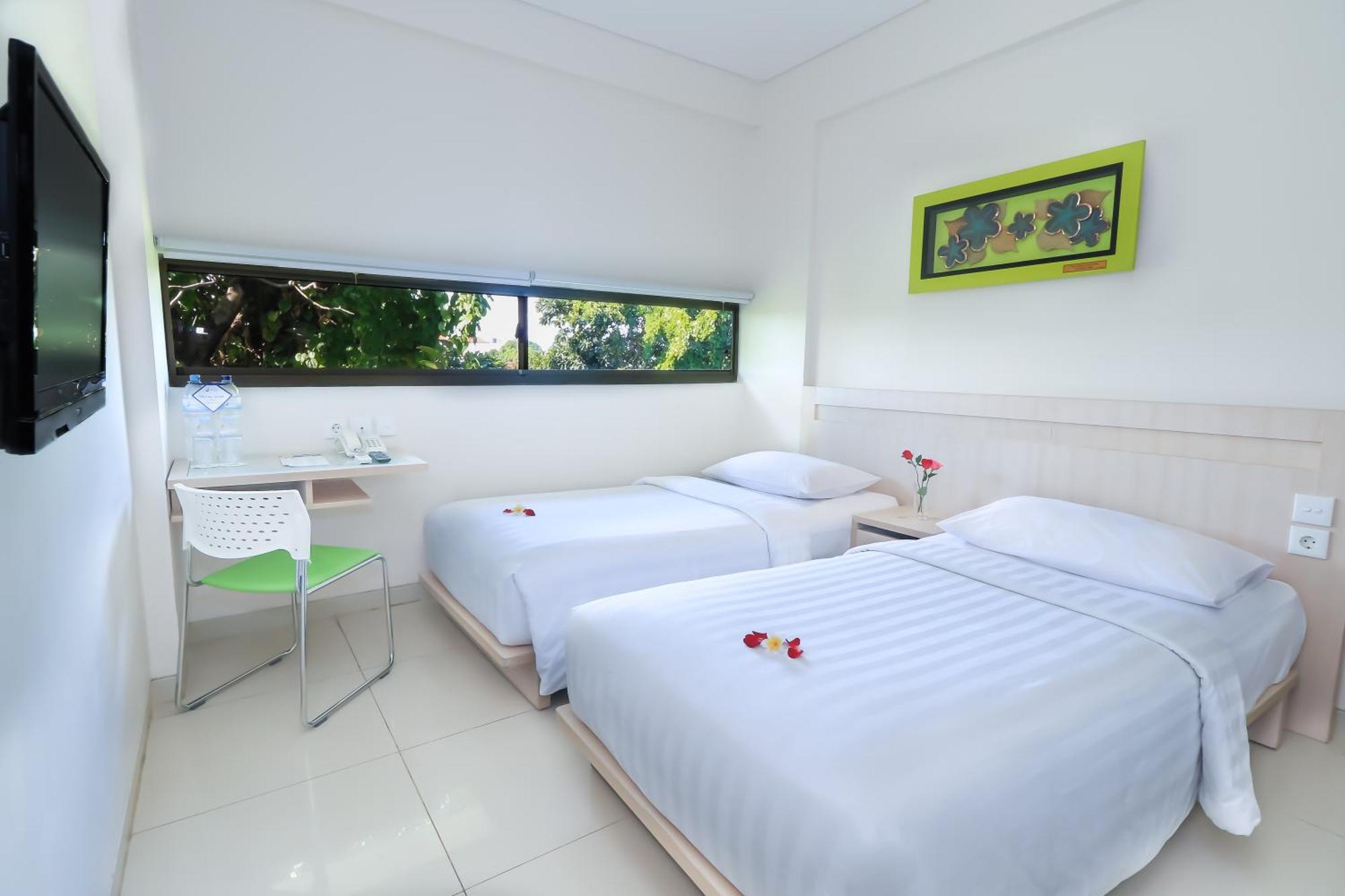 J Hotel Kuta Kuta Lombok Exterior foto